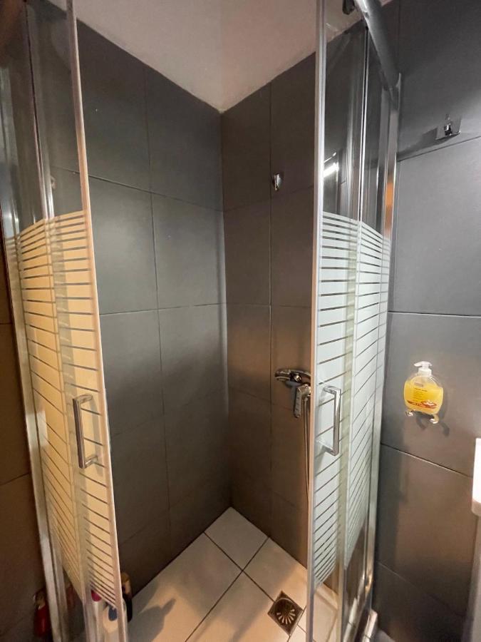 Avr Airport Deluxe Suites 4 Markópoulon 外观 照片